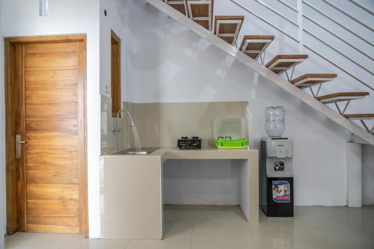 Azalia Homestay Yogyakarta Luaran gambar